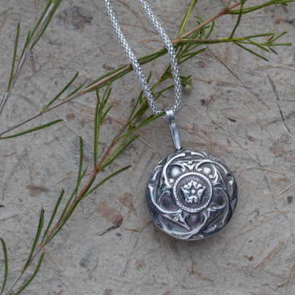Sterling Silver and Garnet Necklace – Heart of the Hollow
