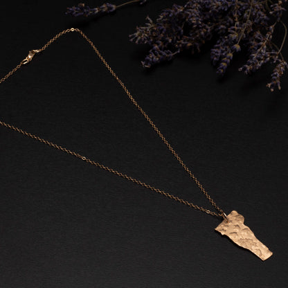Golden Vermont – Brass Pendant Necklace