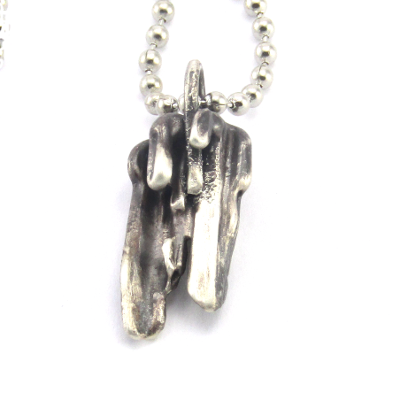 contemporary silver necklace