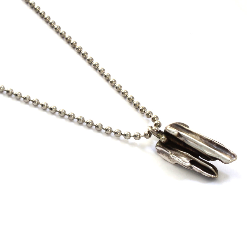 contemporary silver necklace